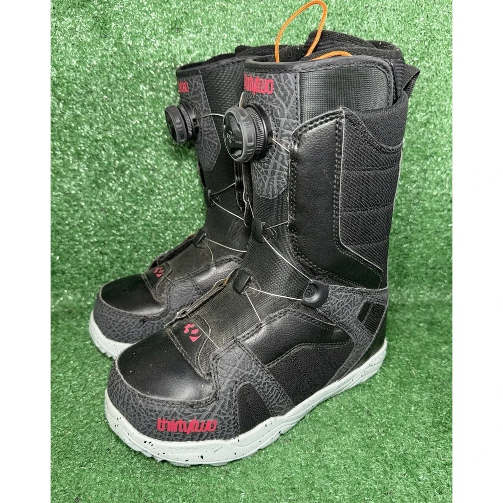 thirtytwo STW Boa Heat Moldable Dial Snowboard Boots Black Red White Men Size 7‎